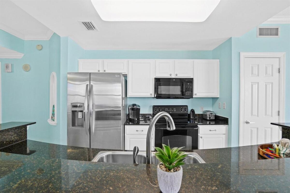 Sunrise 1611 Apartment *